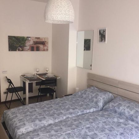 Room Verona Holidays Екстериор снимка