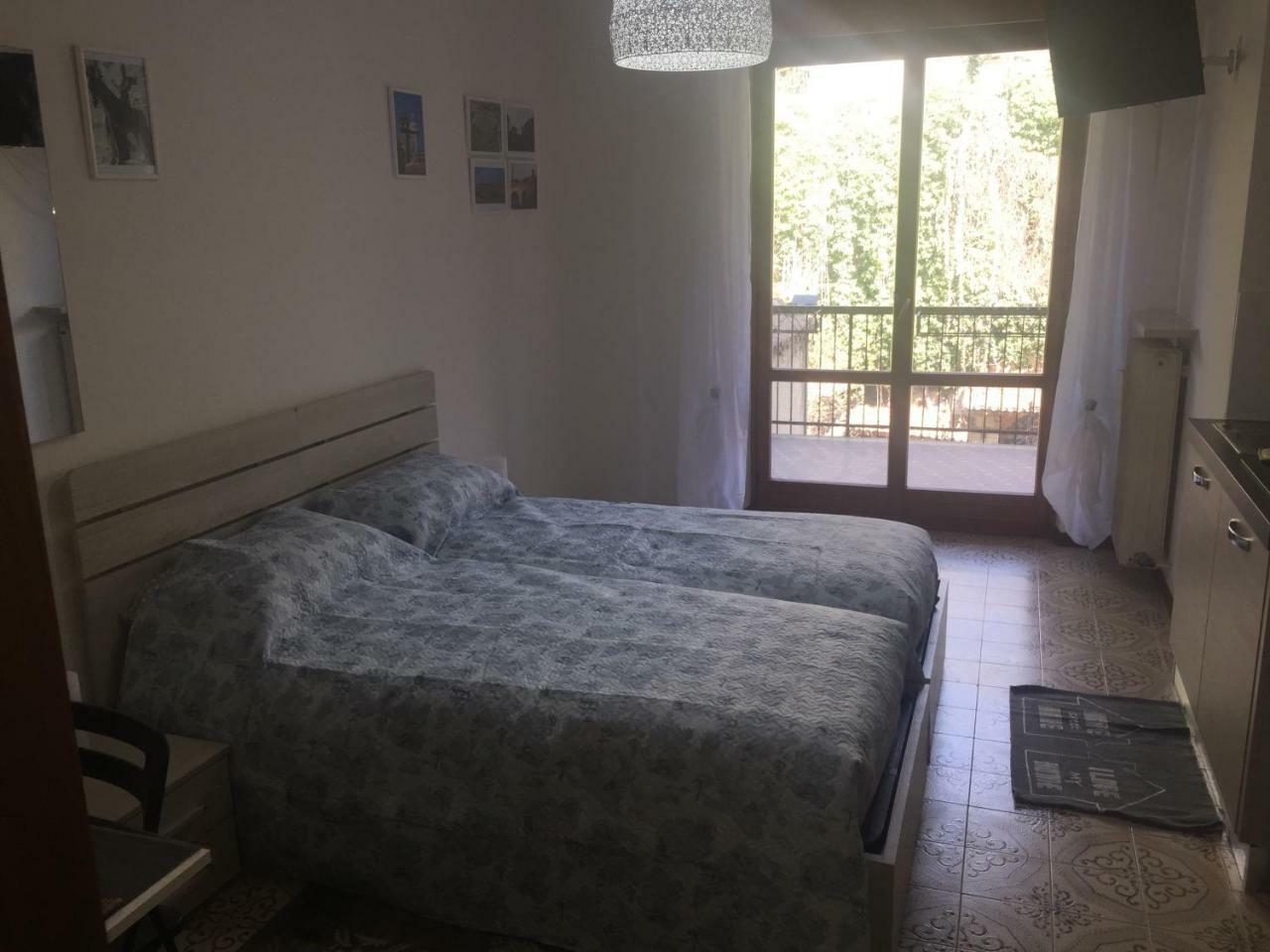 Room Verona Holidays Екстериор снимка