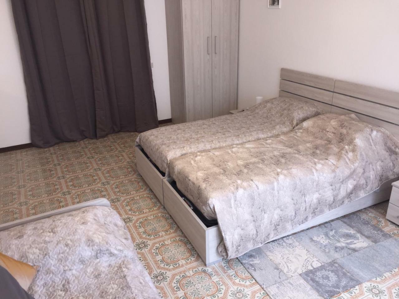 Room Verona Holidays Екстериор снимка