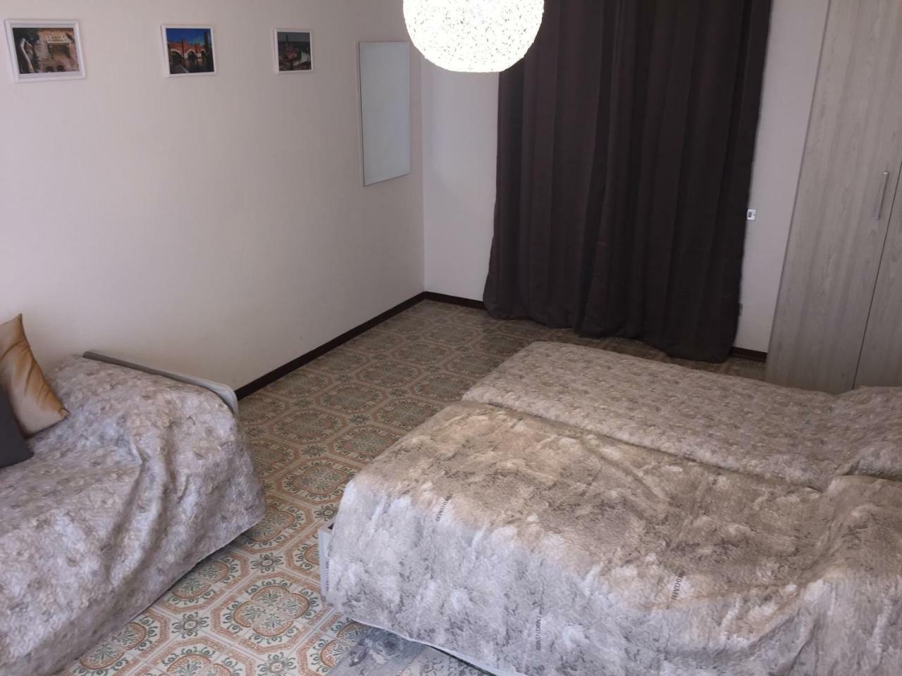 Room Verona Holidays Екстериор снимка