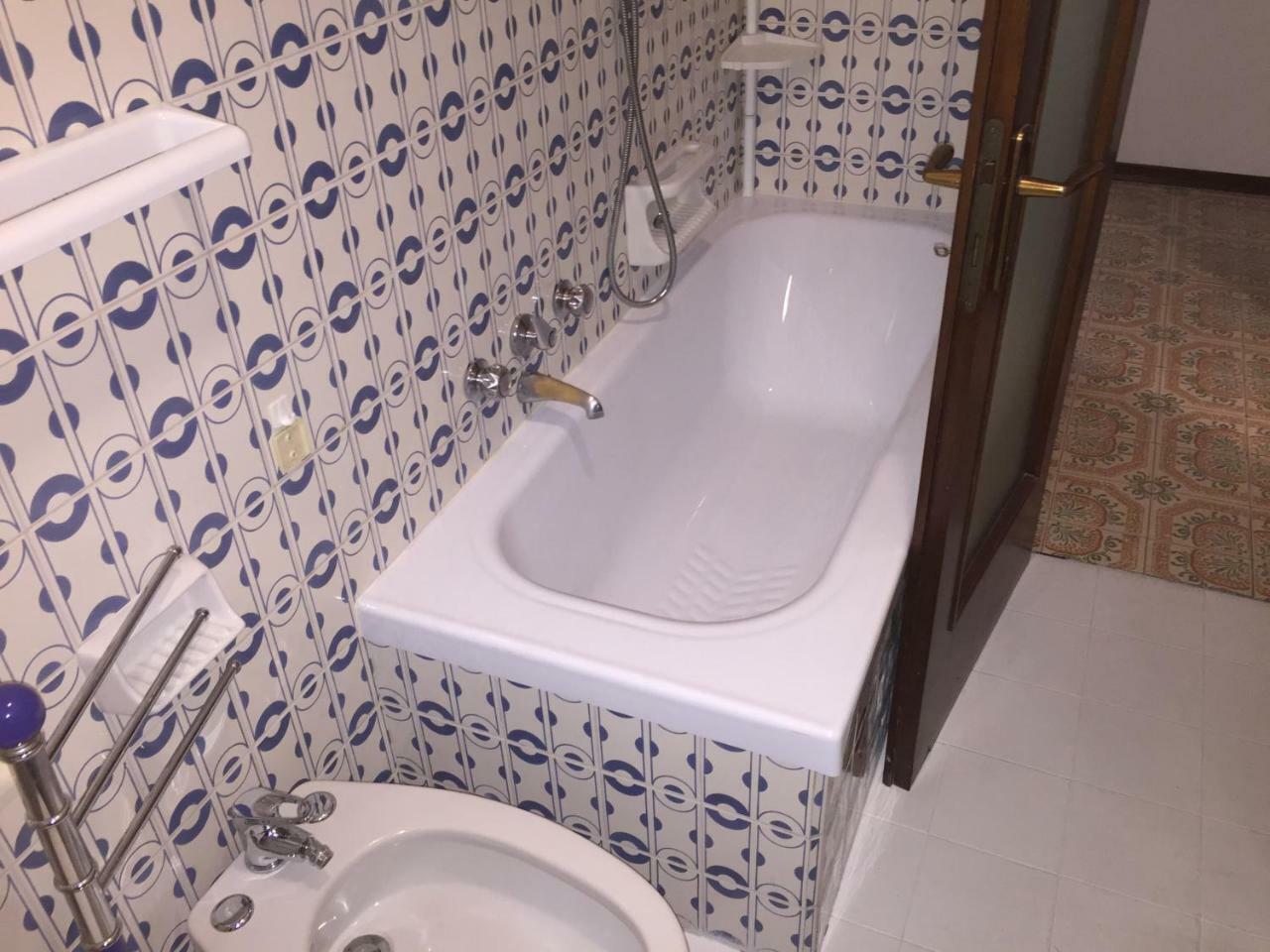 Room Verona Holidays Екстериор снимка